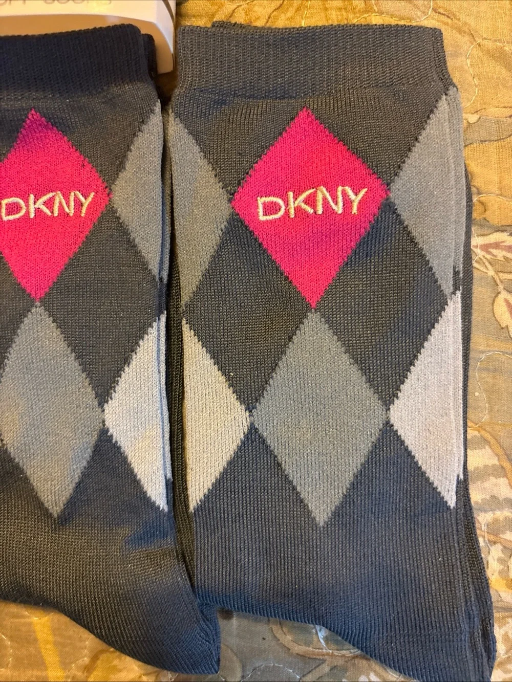Dkny classic argyle